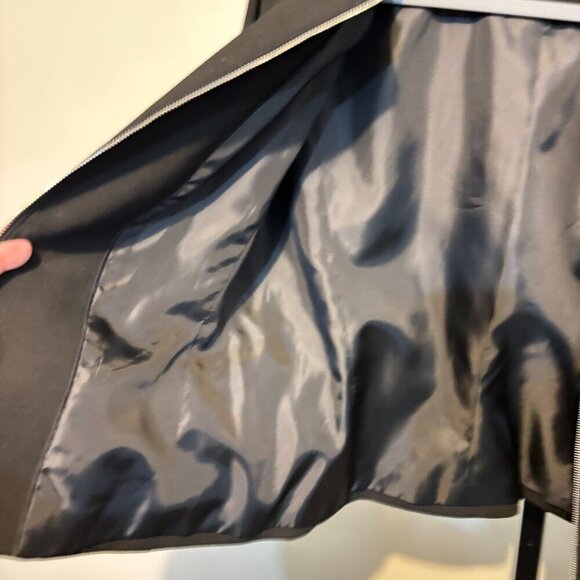 Karl Lagerfeld Zip Front Cropped Black Blazer - Picture 8 of 10